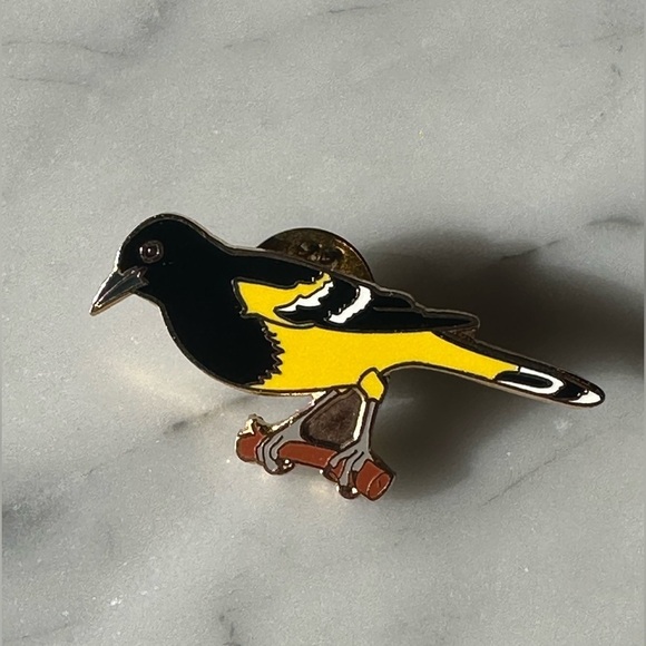 Jewelry - Scott’s Oriole Bird Yellow and Black Pin